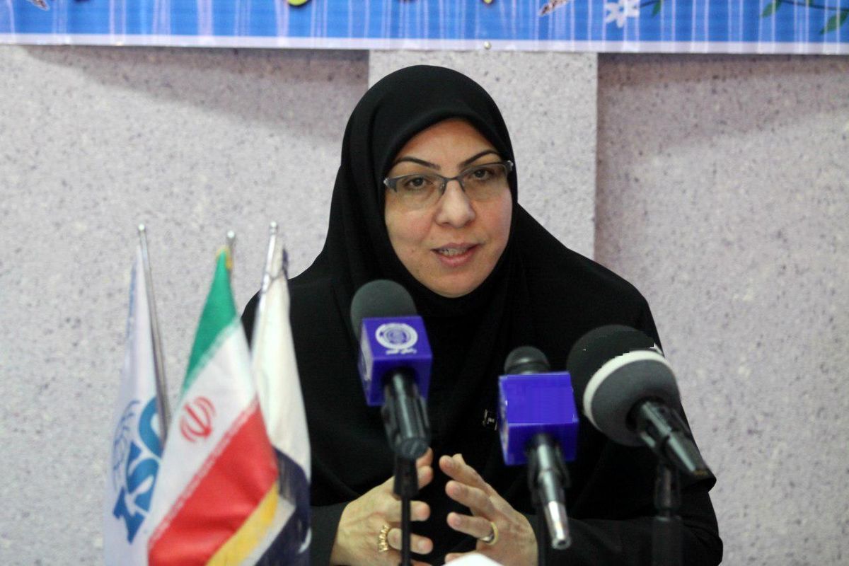 مهناز همتی.