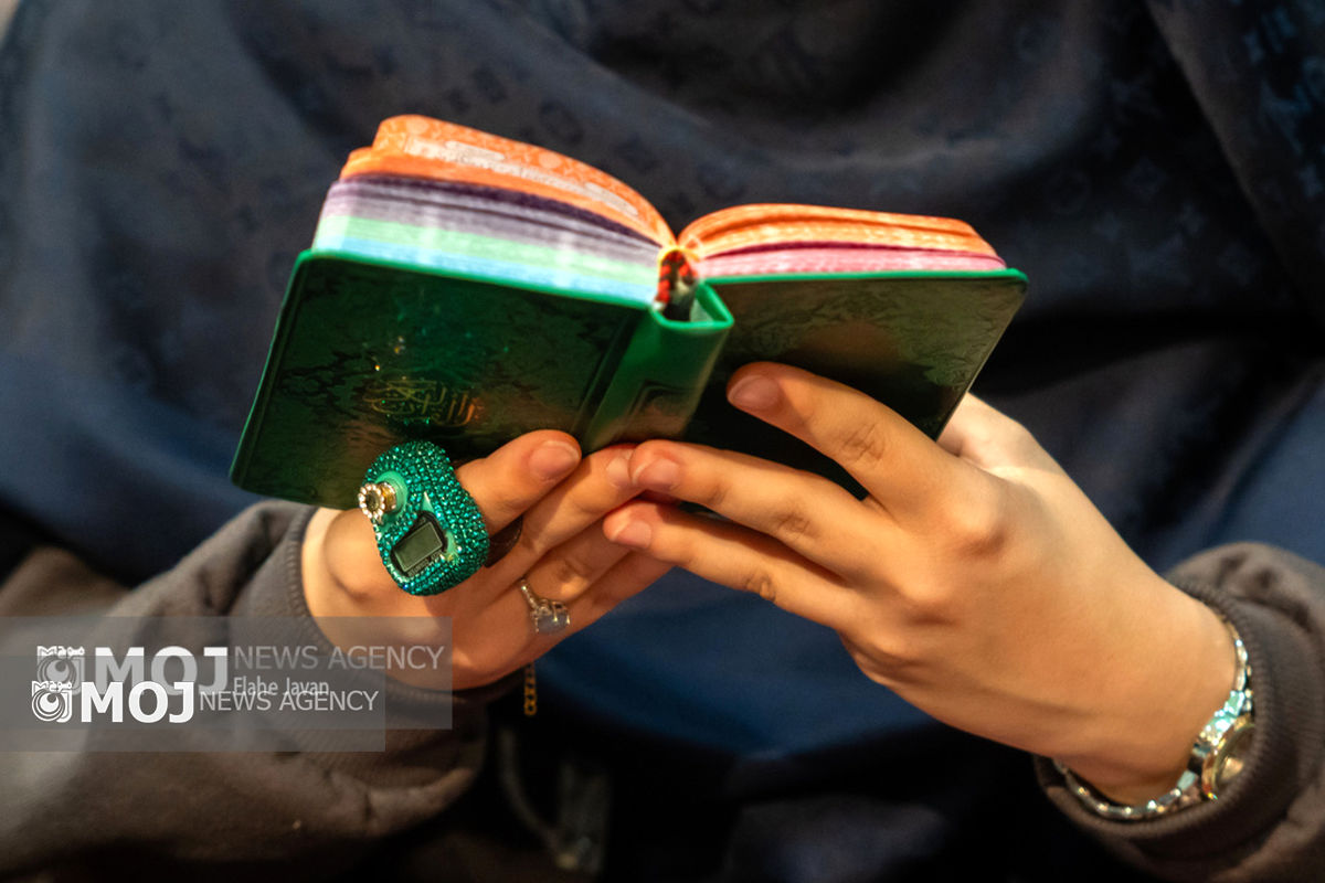 آیین معنوی اعتکاف در فاطمیه بزرگ تهران