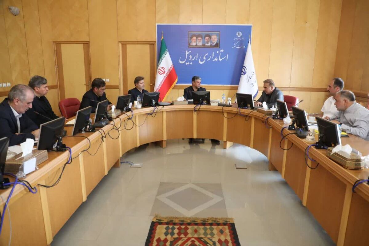 استاندار اردبیل. 