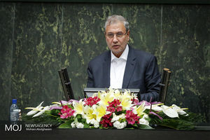 اینکه یک وزیر به سیاه چادرها می رود عیب است؟ 