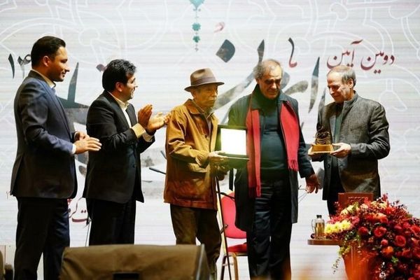 نشان اصالت ایرانی بر سینه علی نصیریان نشست