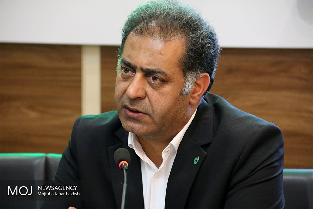 نشست خبری مدیر عامل بانک مهر ایران در اصفهان