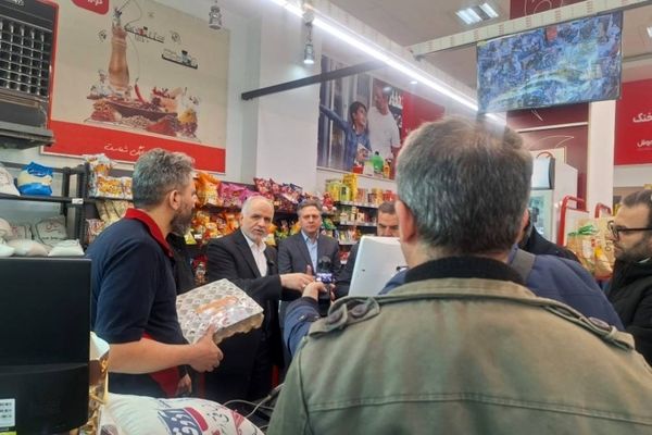 وزیر دادگستری سرزده از بازار بازدید کرد
