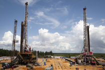 هند باید خرید نفت از ونزوئلا را متوقف کند