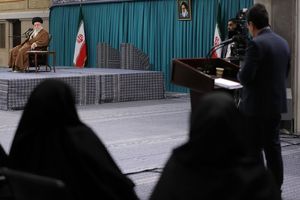 نمونه رشد سریع و مستمر در کلام رهبری هستیم