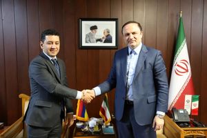 ایران و ارمنستان برای افزایش همکاری‌های اقتصادی در بازار اوراسیا رایزنی کردند