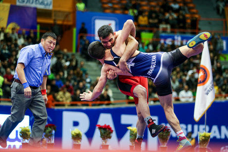 ۴ مدال طلا، ۳ نقره و ۲ برنز ایران را به قهرمانی رساند