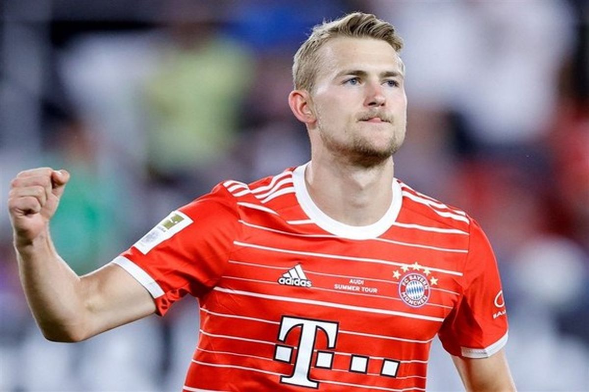 ماتیاس دی لیخت