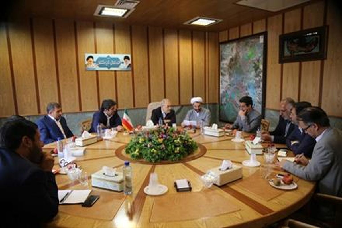 استاندار- فرودگاه