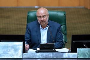 کسانی که با رژیم صهیونیستی طرح دوستی بریزند خائن و جنایتکار هستند