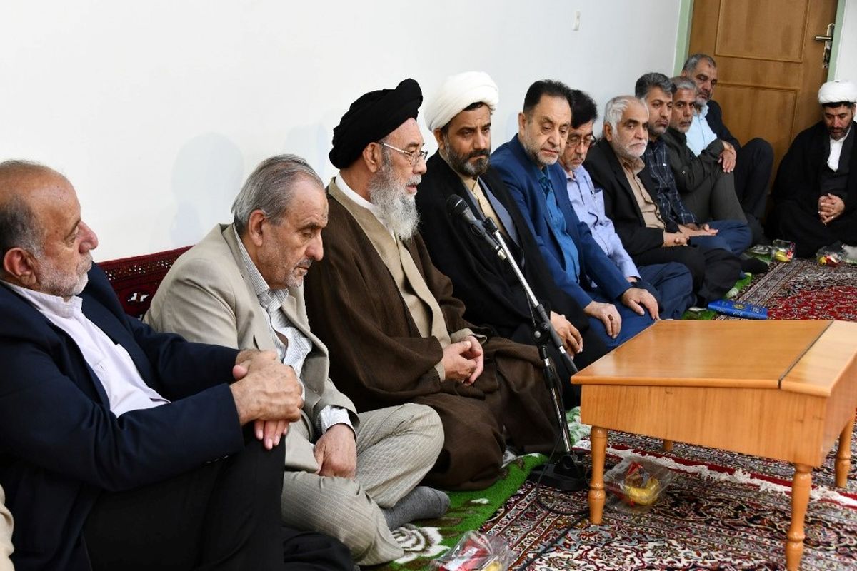 امام جمعه اصفهان