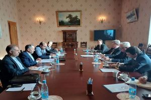 معاونین وزرای خارجه ایران و روسیه بر انجام گفتگوها برای رفع تحریم‌های هسته ای تاکید کردند