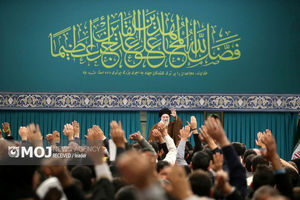 دیدار جمعی از خانواده‌های شهدای مدافع حرم و مقاومت در پنجمین سالگرد شهید سلیمانی با رهبر انقلاب