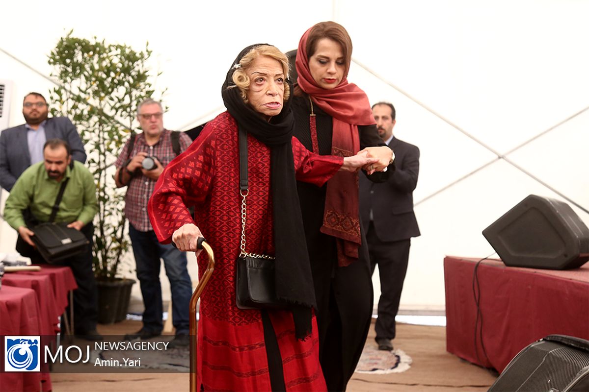 واگذاری سند زمین موزه ایران درودی