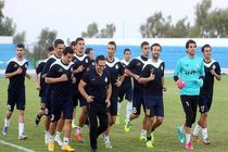 بدنساز انگلیسی در تمرین استقلال حضور یافت