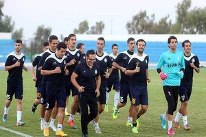 بدنساز انگلیسی در تمرین استقلال حضور یافت