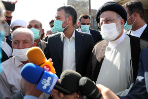 قطار سفرهای استانی رییسی به فارس رسید/ بازدید رییس جمهور از کارخانه آزمایش