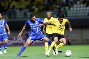 سپاهان و استقلال بدون محروم مسابقه می دهند