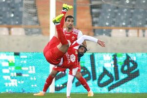 نتیجه بازی بازی پرسپولیس و صنعت‌ نفت در نیمه نخست