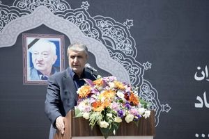 مسیر دکتر «اکبر اعتماد» را با اقتدار و ظرفیت بالا ادامه می‌دهیم