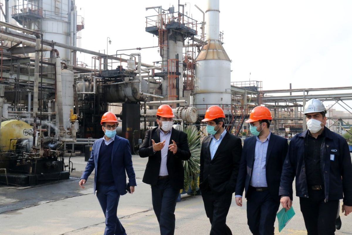 بازدید مدیران ارشد بورس کالا از پالاشگاه روغن سازی تهران