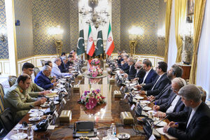 روابط ایران و پاکستان باید ارتقا یابد و در شأن جایگاه راهبردی دو کشور قرار گیرد
