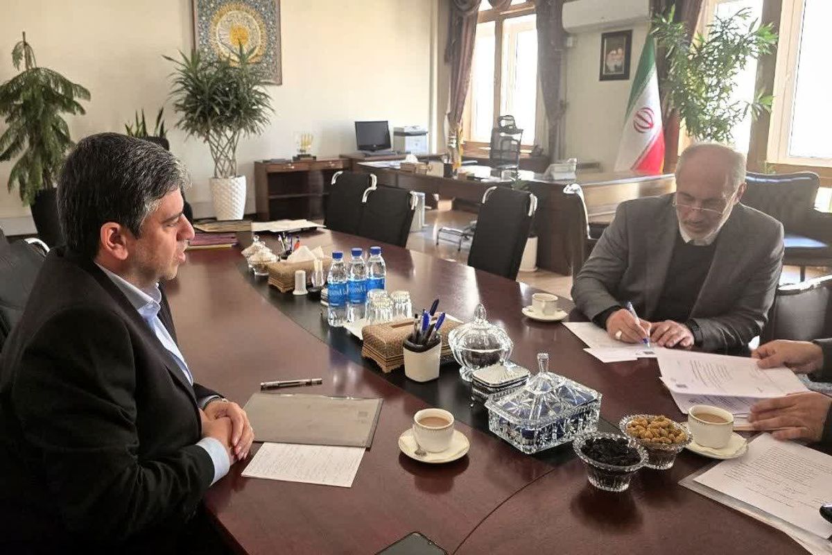 دیدار استاندار اردبیل با رئیس سازمان برنامه و بودجه کشور