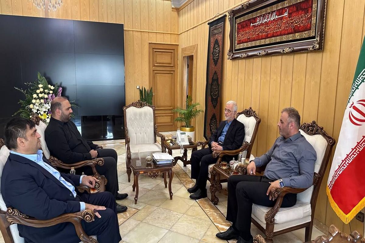 وزیر کشور در دیدار با فدراسیون وزنه برداری