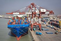 تخلیه و بارگیری بیش از ۵ میلیون تن کالا در بنادر غرب استان