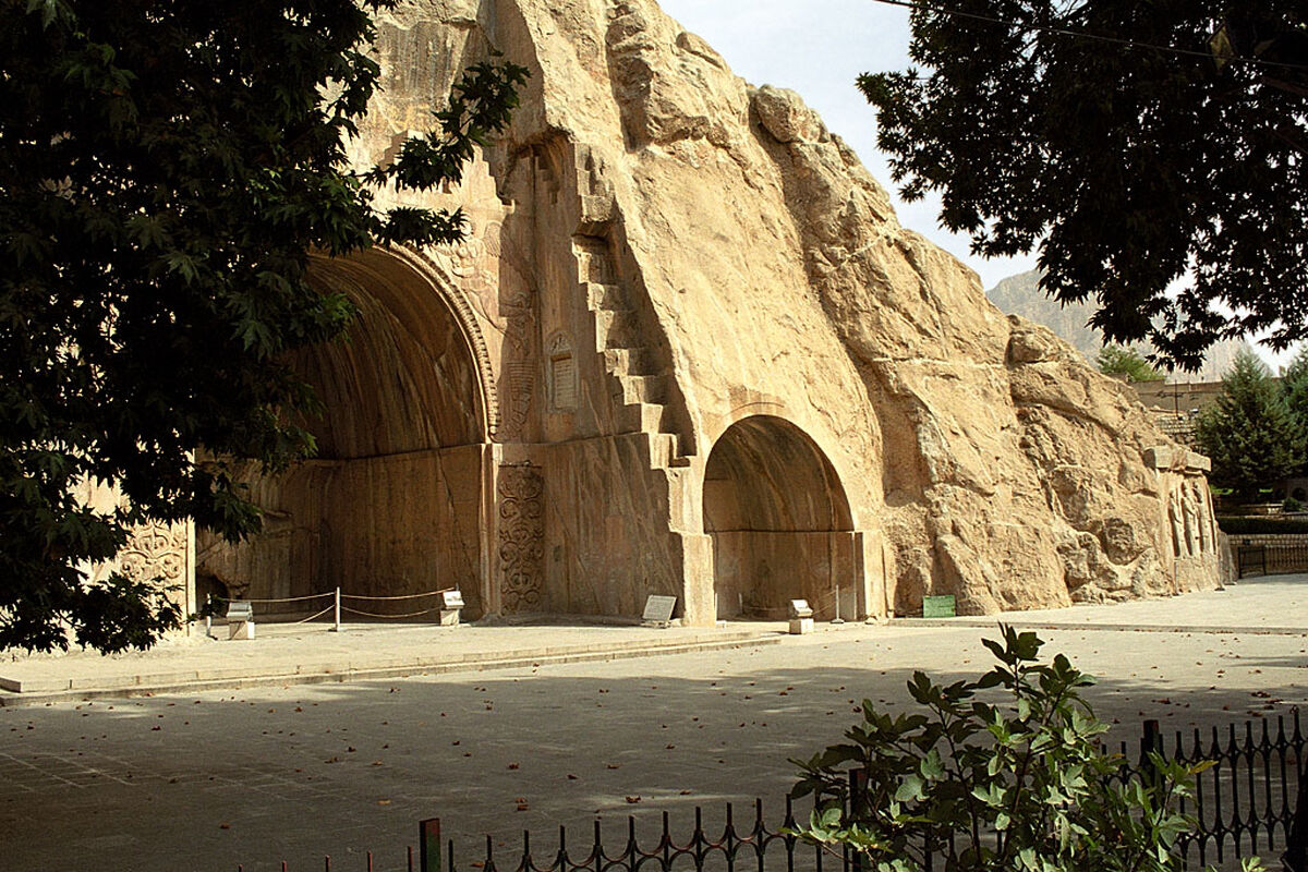 طاق بستان کرمانشاه