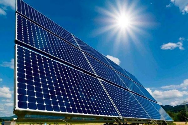 افتتاح نخستین مدرسه خورشیدی تهران با هدف توسعه انرژی پاک