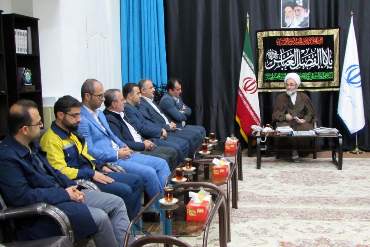 آیت الله فلاحتی در دیدار با مدیران پست گیلان