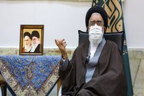 امام جمعه قم از کارهای مقطعی و مناسبتی در امور خیر انتقاد کرد