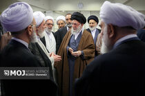 دیدار دست‌اندرکاران کنگره بین‌المللی میرزای نائینی با رهبر معظم انقلاب