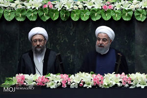 امروز نظام اسلامی علی رغم توطئه ها به حیات خود ادامه می دهد