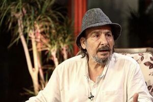 وقتی قائد یک ملت را به شهادت می‌رسانند، خیلی بی‌غیرتی است که بنشینید و فقط نگاه کنید