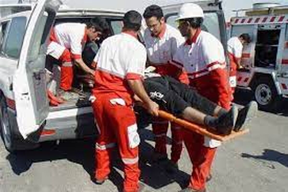 عکس هلال احمر