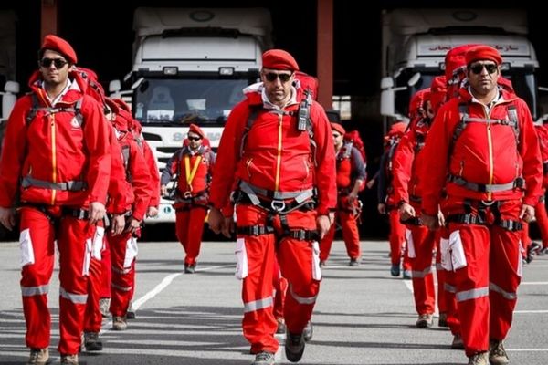 تیم‌های هلال‌احمر در پی بارش برف و باران در استان‌های شمالی آماده‌باش شدند