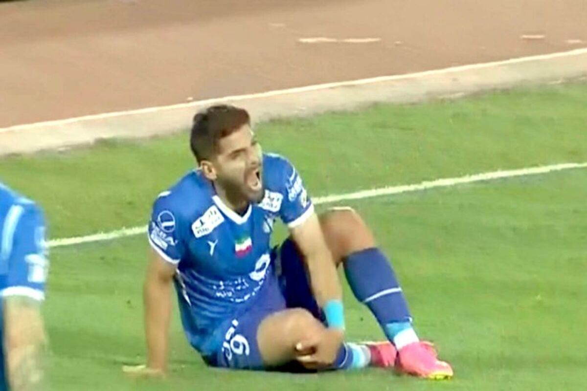 مهدی مهدی پور استقلال