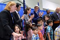 «جان کری» و «آنجلینا جولی» در یک مراسم افطار + تصاویر