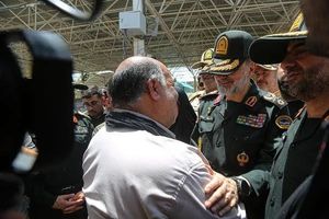 فرمانده کل انتظامی کشور به مرز خسروی رفت