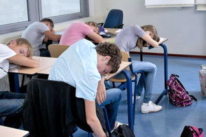 تاخیر در زمان شروع کلاس درس بر سلامت دانش‌آموزان موثر است