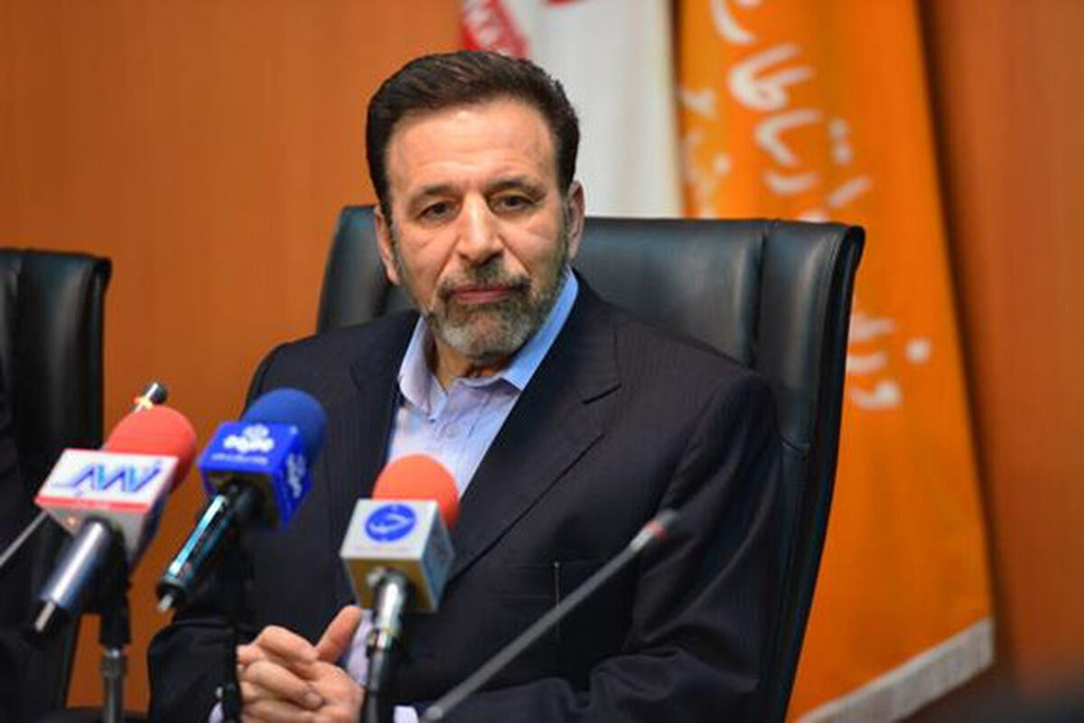 محمود واعظی