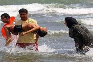 افزایش نظارت ناجیان غریق بر نقاط حادثه خیز دریا