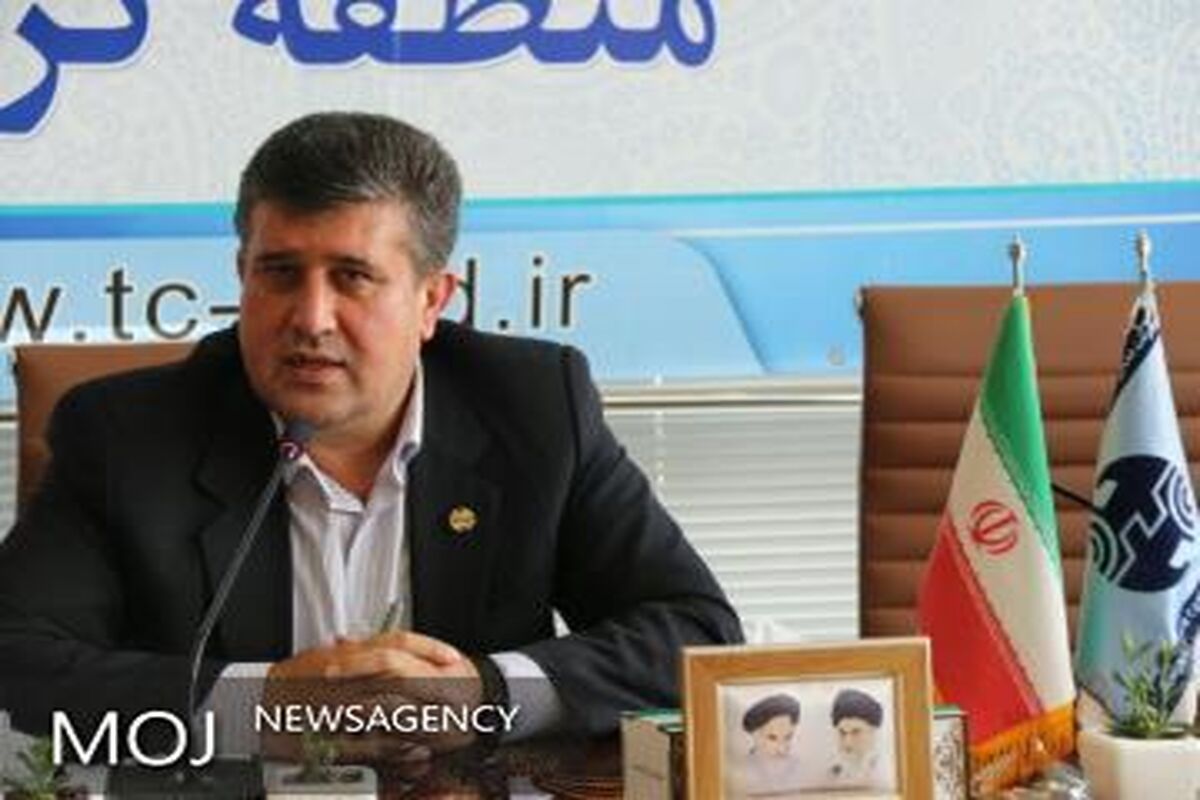 آزاد حکمت