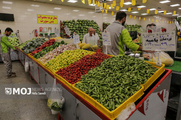 در کشور کمبودی برای تامین میوه وجود ندارد