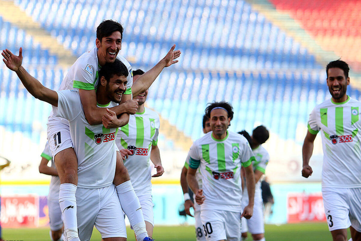 پیروزی ذوب آهن