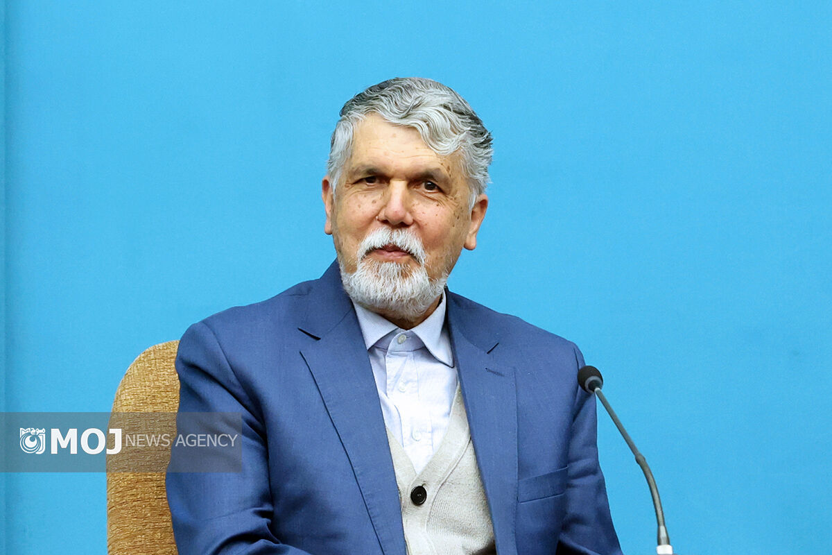 عباس صالحی وزیر فرهنگ و ارشاد اسلامی