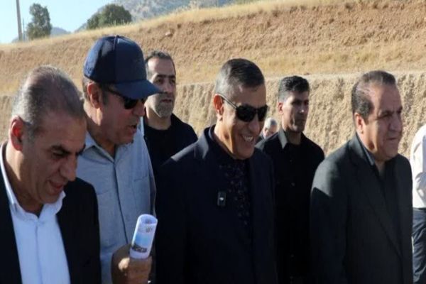 معاون اجرایی رئیس‌جمهور از پروژه‌های راهسازی محور حمیل–ایلام–مهران بازدید کرد