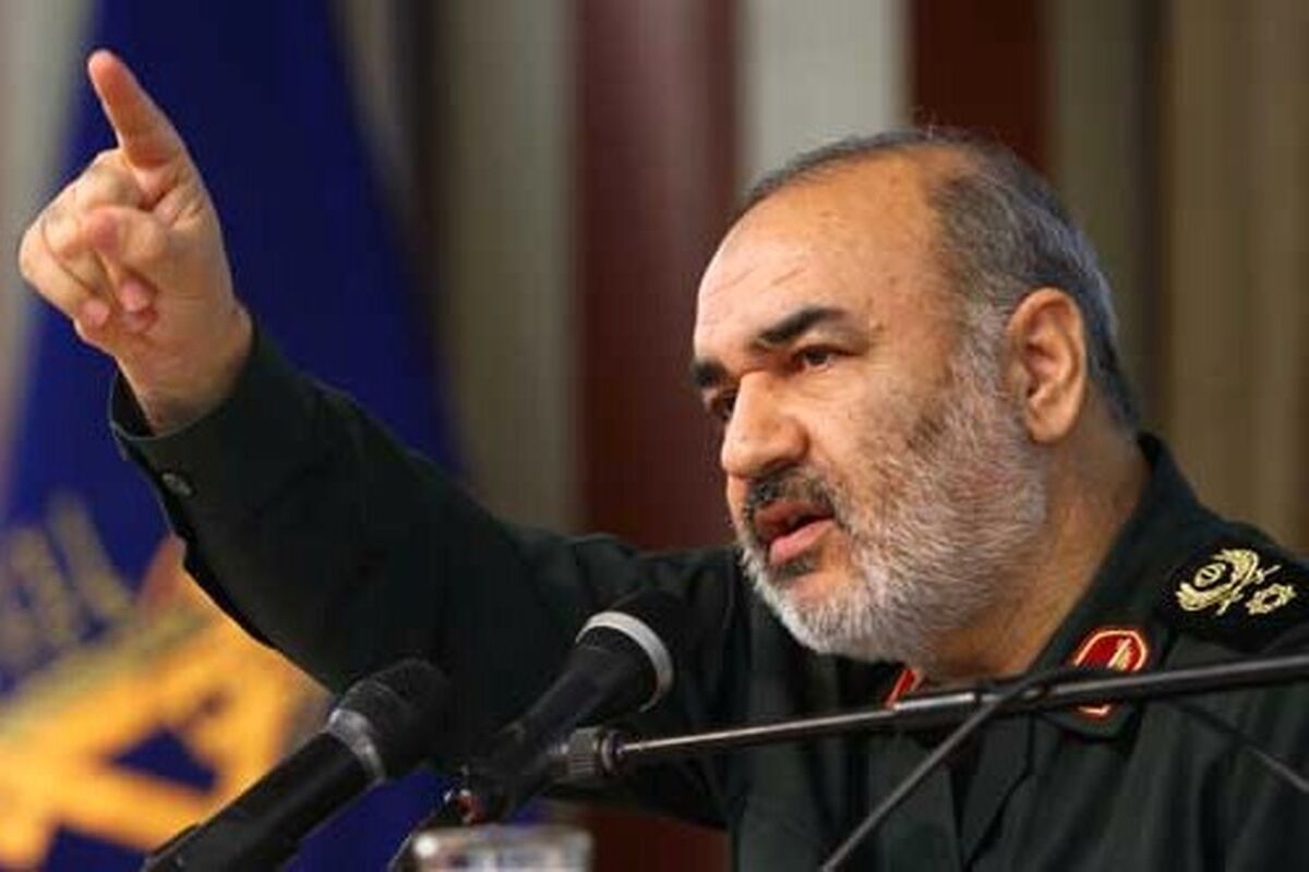 جانشین فرمانده کل سپاه در مراسم تشییع شهید حججی